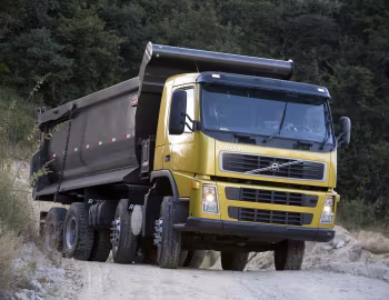 Volvo FM 8×4 rigid Day cab with Rossetti tipper body '2005–10