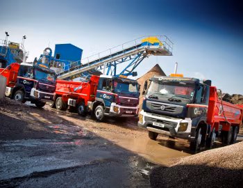 Volvo FMX 380 8×4 rigid Day cab with tipper body [UK-spec] '2009–13