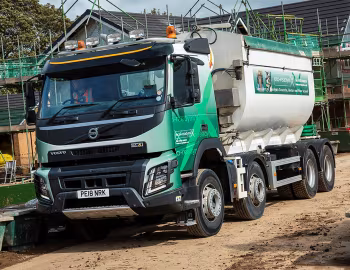 Volvo FMX 410 8×4 rigid Day cab with Roltech Multi-Pod ready-mix mortar body '2018