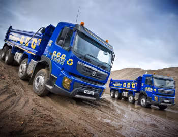 Volvo FMX 410 8×4 rigid Day cab with ABBA tipper body [UK-spec] '2009–13