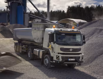 Volvo FMX 460 4×4 tractor Sleeper cab '2009–13