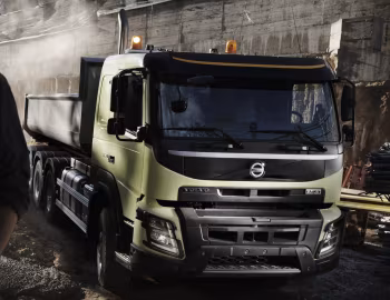 Volvo FMX 460 8×4 tridem Sleeper cab with Multilift XR24SL '2013–pr.