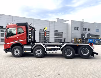 Volvo FMX 540 8×4*4 rigid Sleeper cab with HIAB Multilift hooklift system '2020–pr.