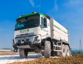 Volvo FMX 540 6×6 rigid Day cab binding agent spreader '2025