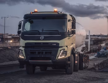 Volvo FMX 540 10×4 rigid Sleeper cab with concrete mixer body '2020–pr.