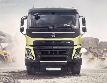 Volvo FMX 540 8×4 rigid Sleeper cab with hooklift system '2020–pr.