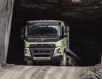 Volvo FMX 540 8×4 rigid Sleeper cab with hooklift system '2020–pr.
