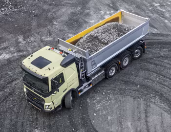 Volvo FMX 540 8×4 rigid Sleeper cab with hooklift system '2020–pr.