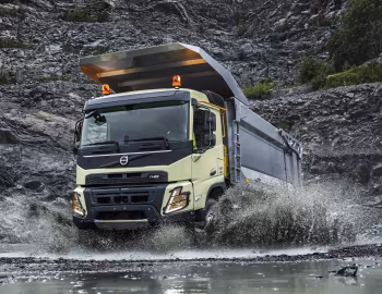 Volvo FMX 540 8×4 rigid Day cab with KH-Kipper body '2020–pr.