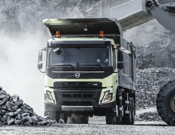 Volvo FMX 540 8×4 rigid Sleeper cab with hooklift system '2020–pr.