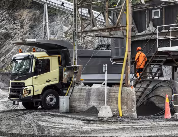 Volvo FMX 540 8×4 rigid Day cab with KH-Kipper body '2020–pr.