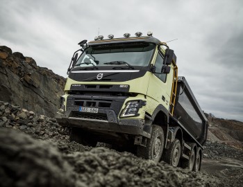 Volvo FMX 500 8×4 rigid Day cab with Meiller tipper body '2013–pr.