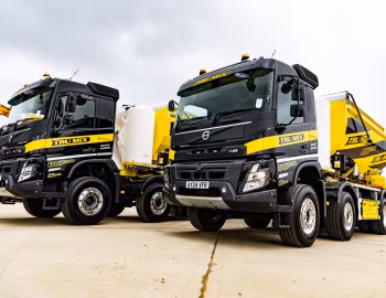 Volvo FMX 430 8×4 rigid Day cab with Bay-Lynx volumetric mixer bodywork [UK-spec] '2024
