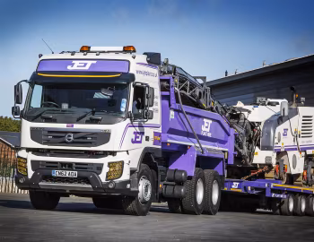 Volvo FMX 13-460 6×4 rigid Globetrotter cab with Boweld tipper body [UK-spec] '2012