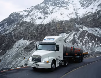 Volvo NH 4×2 '1996–2002