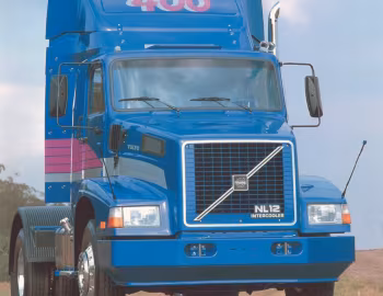 Volvo NL12 400 Tractor Truck [US-spec]
