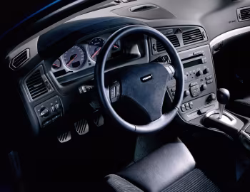 Передня панель Volvo PCC '10.2000