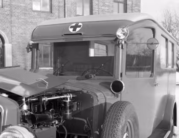 Sous la capuche Volvo PV657 ASJ Ambulance [Sweden] '1936