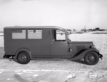 Volvo PV657 ASJ Ambulance [Sweden] '1936