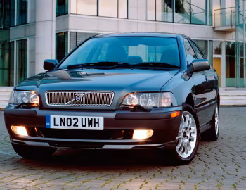 Volvo S40 [UK-spec] '2000–02