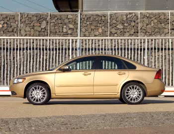 Volvo S40 2.0 [UK-spec] '2007–09