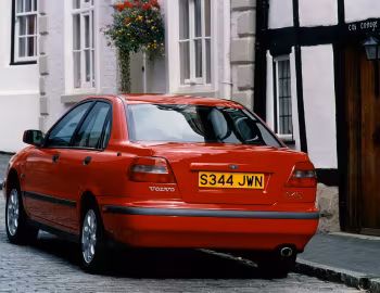 Volvo S40 [UK-spec] '1996–2000