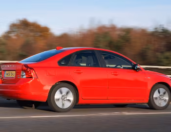 Volvo S40 1.6D DRIVe [UK-spec] '2009