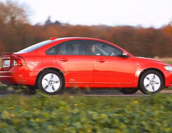 Volvo S40 1.6D DRIVe [UK-spec] '2009