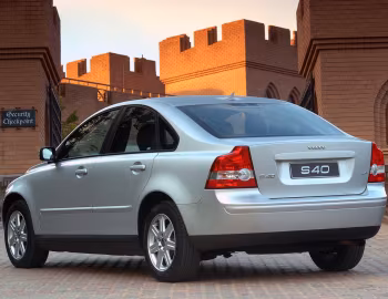 Volvo S40 2.4i [South Africa] '2004–07