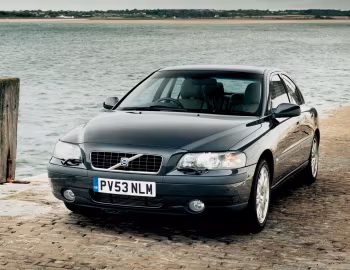 Volvo S60 [UK-spec] '2000–04