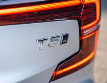 Volvo S60 T5 AWD Momentum [Australia] '2018–pr.
