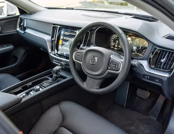 Painel frontal Volvo S60 T5 AWD Momentum [Australia] '2018–pr.