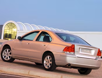 Volvo S60 2.0T [South Africa] '2004–07