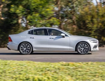 Volvo S60 T5 AWD Momentum [Australia] '2018–pr.