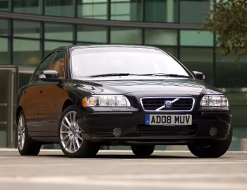 Volvo S60 2.0T [UK-spec] '2004–07