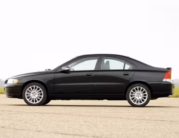 Volvo S60 2.0T [UK-spec] '2004–07