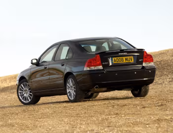 Volvo S60 2.0T [UK-spec] '2004–07