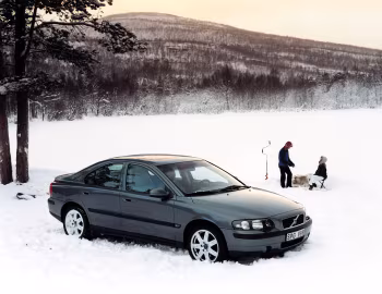 Volvo S60 AWD [Worldwide] '2002–04