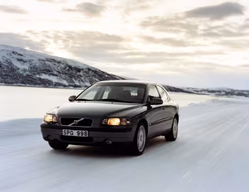 Volvo S60 AWD [Worldwide] '2002–04