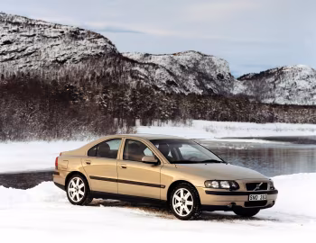 Volvo S60 AWD [Worldwide] '2002–04
