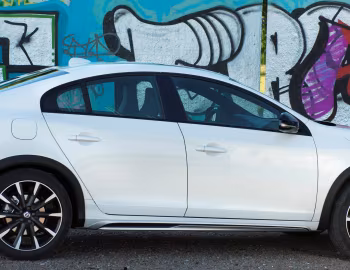 Volvo S60 Cross Country [Worldwide] '2015–18