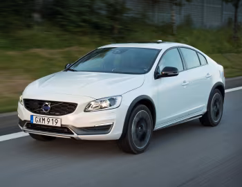 Volvo S60 Cross Country [Worldwide] '2015–18