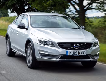 Volvo S60 Cross Country [UK-spec] '2015–18