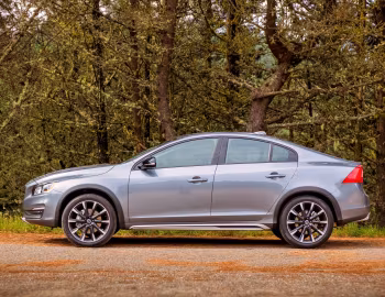 2016–18 Volvo S60 Cross Country [North America] '2015–18