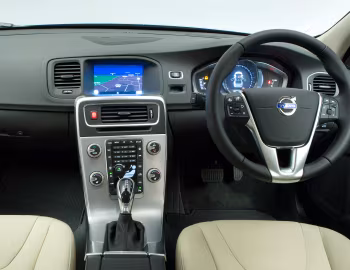 Panneau avant Volvo S60 D3 [UK-spec] '2013–18