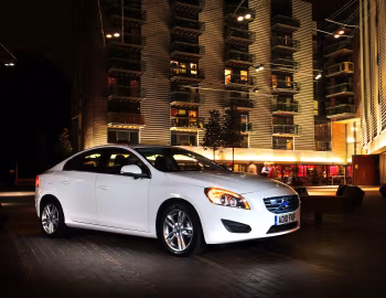 Volvo S60 D3 [UK-spec] '2010–13