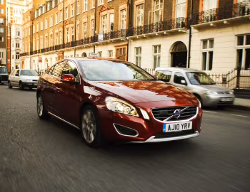 Volvo S60 D5 [UK-spec] '2010–13