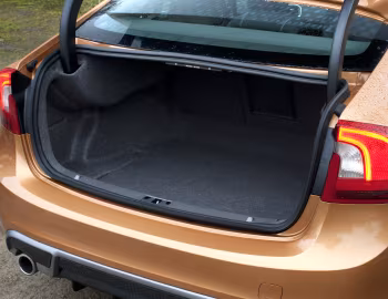 Coffre Volvo S60 D5 R-Design [UK-spec] '2010–13
