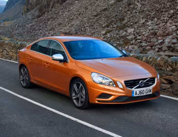 Volvo S60 D5 R-Design [UK-spec] '2010–13