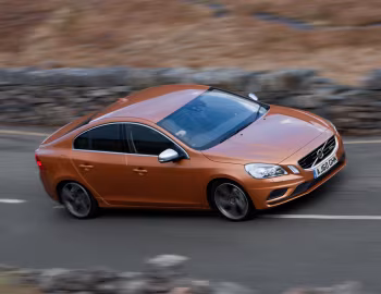 Volvo S60 D5 R-Design [UK-spec] '2010–13